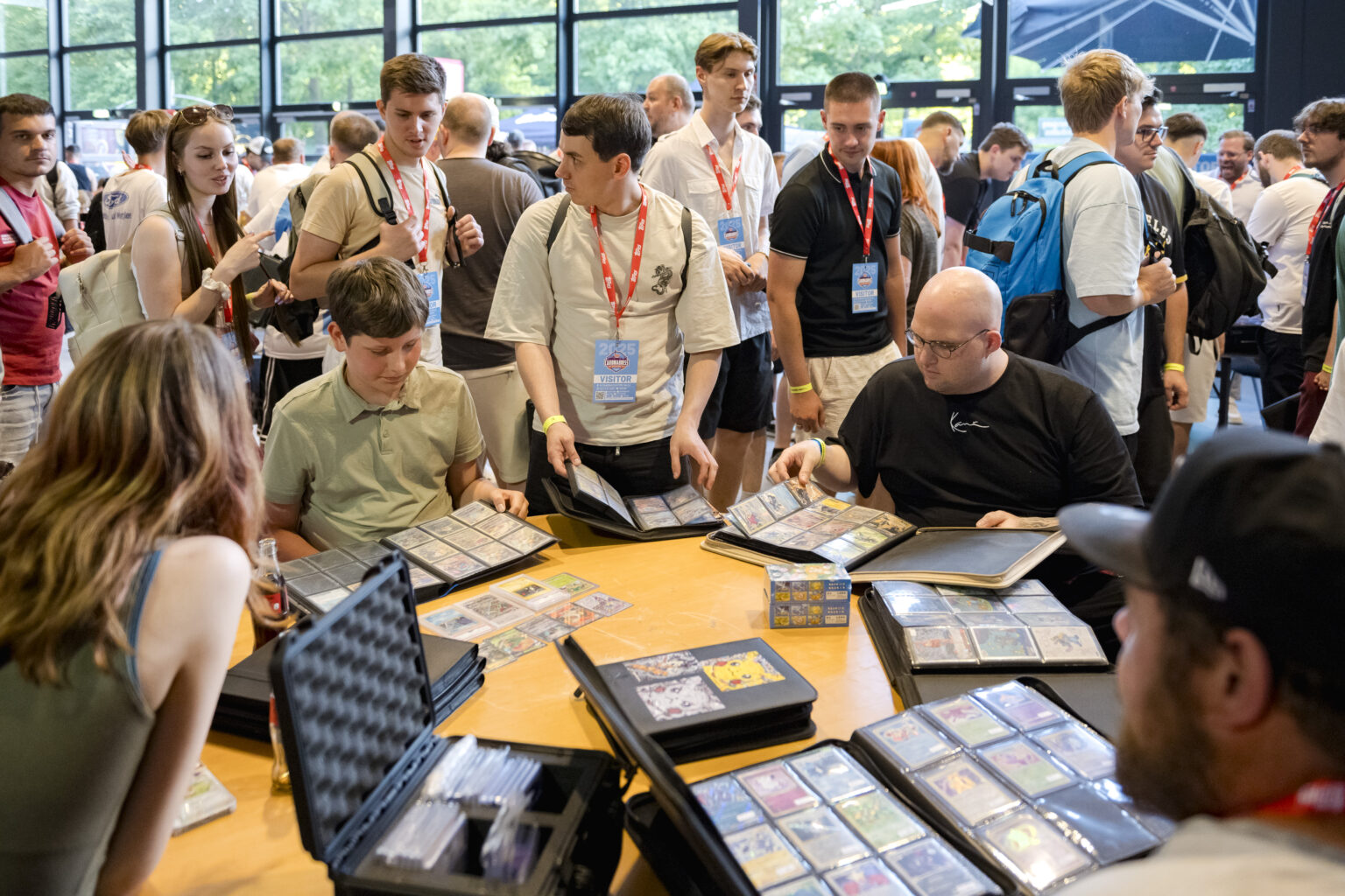 Collectors trading at CARDMADNESS